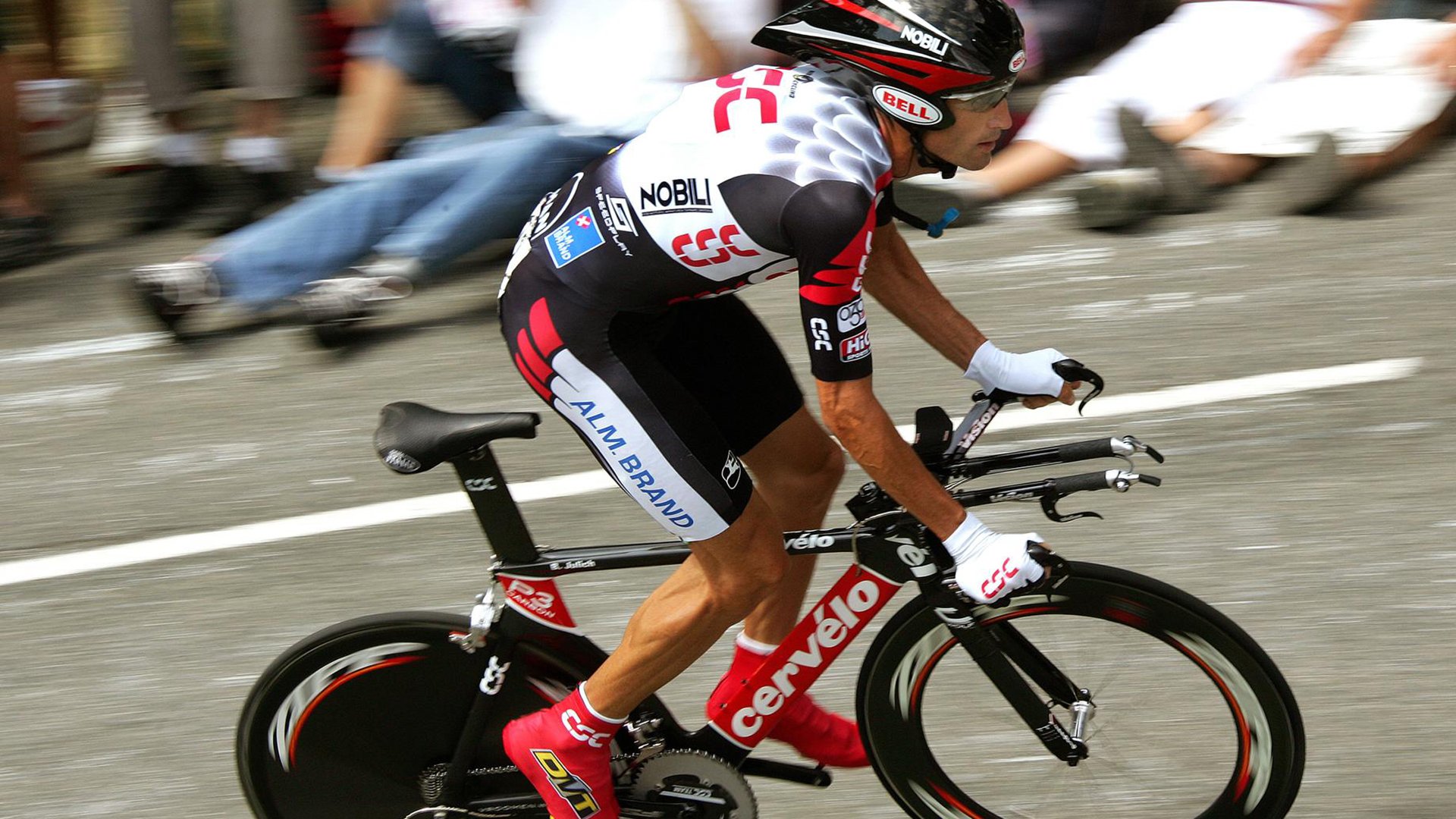 爱游戏体育MAD引发争议！，德布劳内官方宣布败北新规引发球迷热议